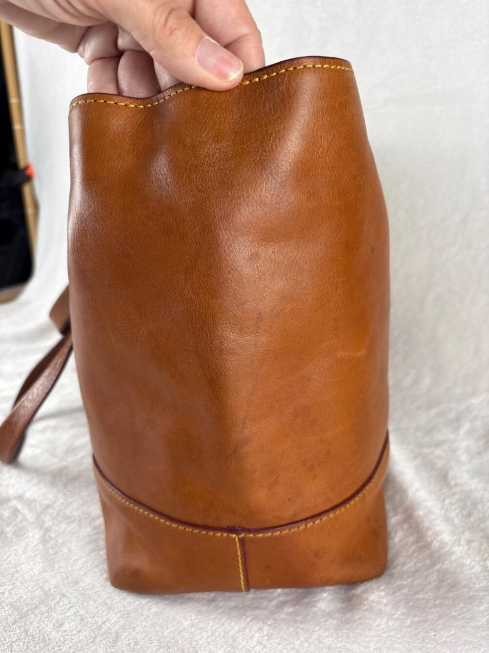 Dooney & Bourke Florentine East/West Chelsea Tote in Natural, Scarf and Chain - Picture 2 of 16